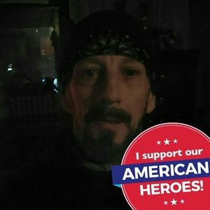 Meet your Posher, Dennis